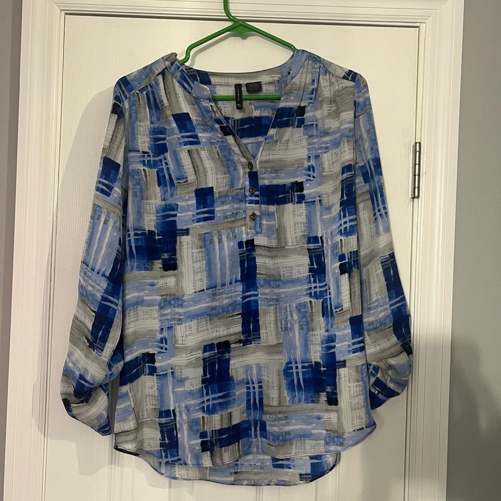 New Directions Blue and White Graphic Blouse with 3/4 Sleeves